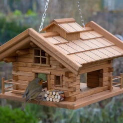 Vogelfutterhaus 'Almhütte 2.0', Braun, Holz 12 Vogelfutterhaus 'Almhütte 2.0', Braun, Holz -Gartenbedarf Geschäft 0910101449 Vogelfutterhaus Almhuette 2 96587