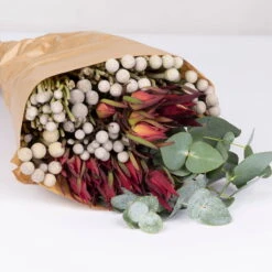 Blumenbund Eukalyptus Mit Brunia Und Kapgrün, Inkl. Grußkarte -Gartenbedarf Geschäft 1025700023 Strauss Brunia 1 1 101694